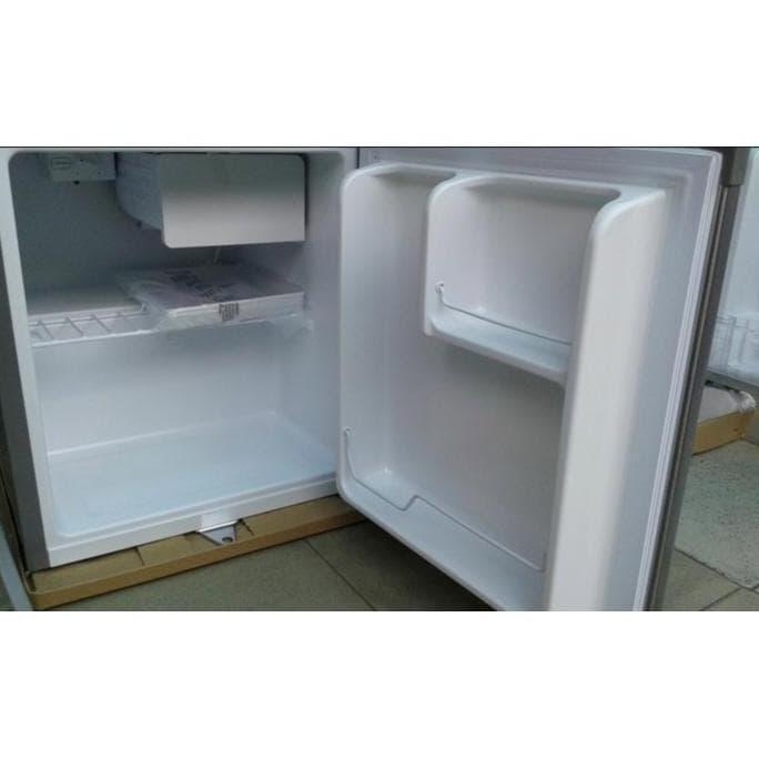 Kulkas Mini Portable GEA RS - 06 DR