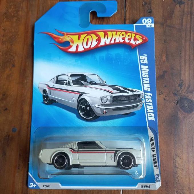 HOT WHEELS '65 FORD MUSTANG FASTBACK PUTIH