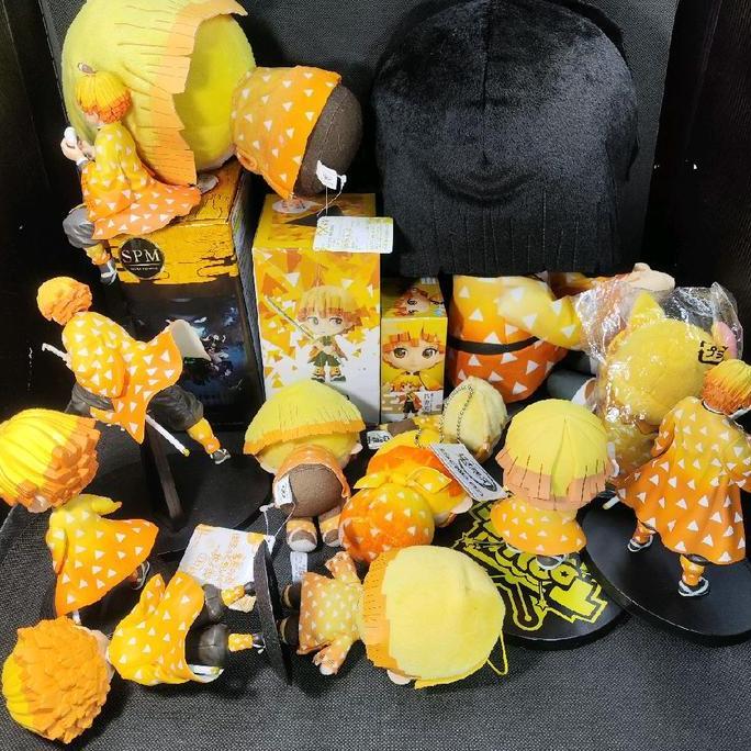 Zenitsu Agatsuma Demon Slayer Kimetsu No Yaiba dxf vibration stars spm sega chokonose furyu nesoberi