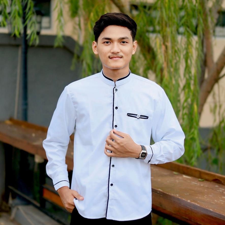 Kemeja Koko Elrumi Pria Polos Putih Lengan Panjang