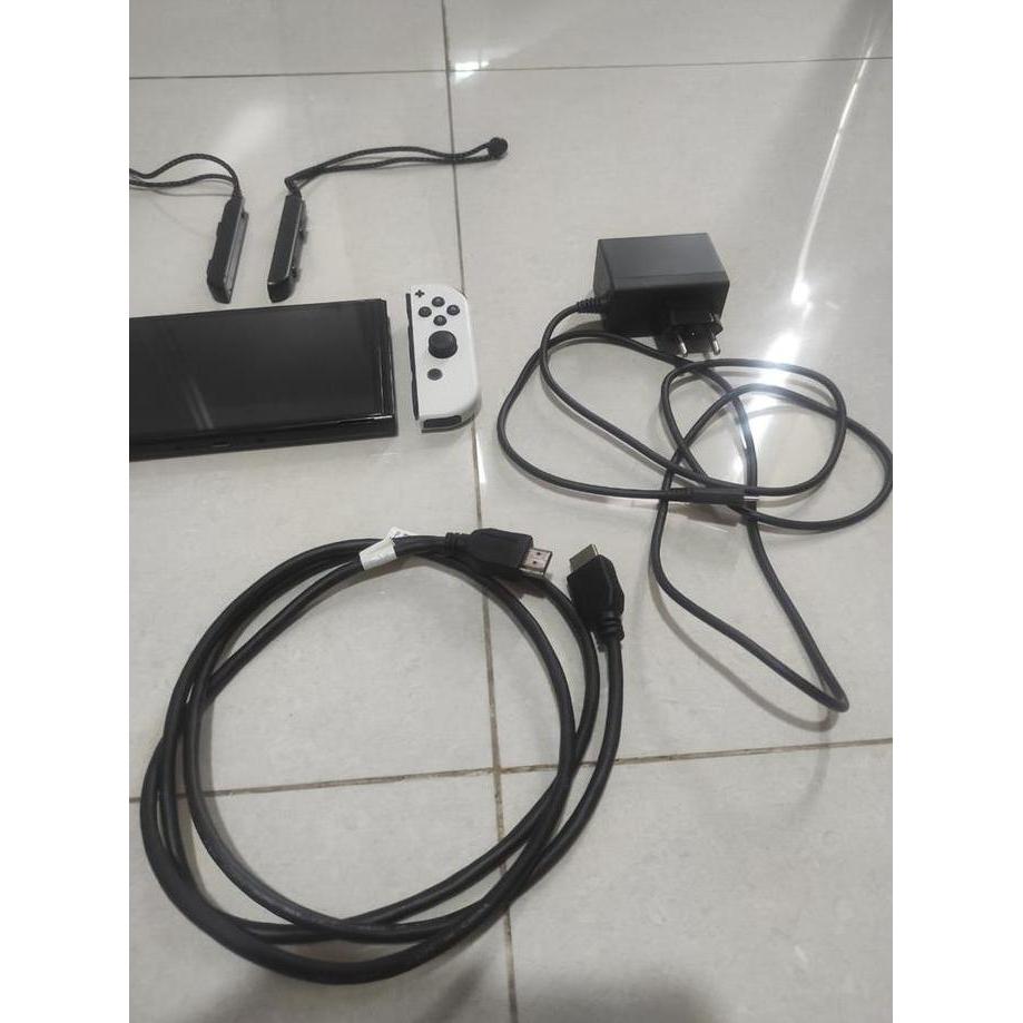 Konsole game nintendo switch OLED OFW bekas