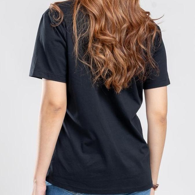 C2 Risvan Black T-Shirt Wanita