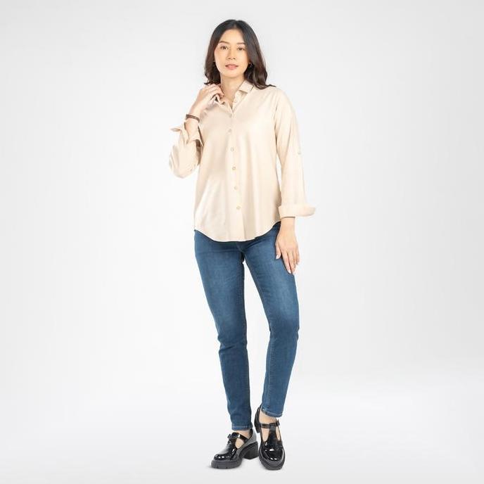 C2 Isotta Khaki Kemeja Casual Wanita Lengan Panjang