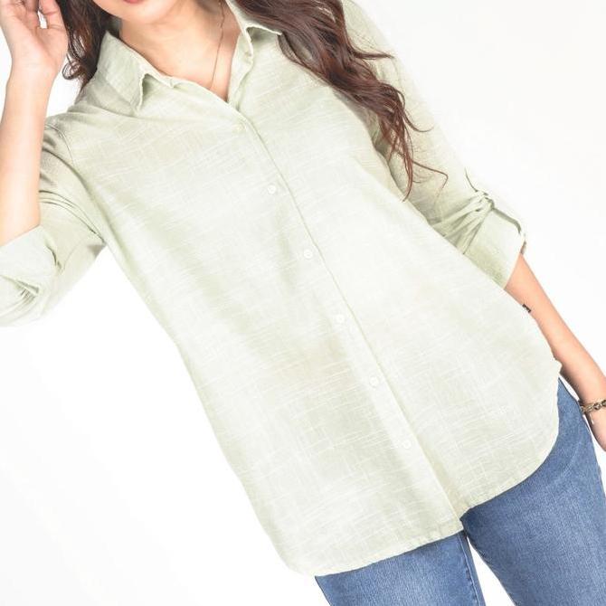 C2 Hypora Green Kemeja Casual Wanita Lengan Panjang