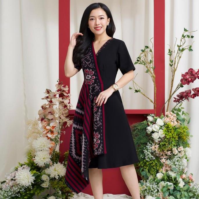 Batik Kultur Dress - CHLD - Blossoming Hua Flower Tenun in Black Red