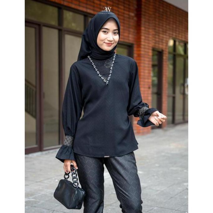 Laskala Woman - Malika Black | Blouse Batik Hitam Lengan Panjang