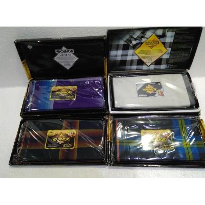 Terjangkau 1 Kodi (20 Bh) Kain Sarung Muslim Pria Dewasa Merk Wadimor Padang