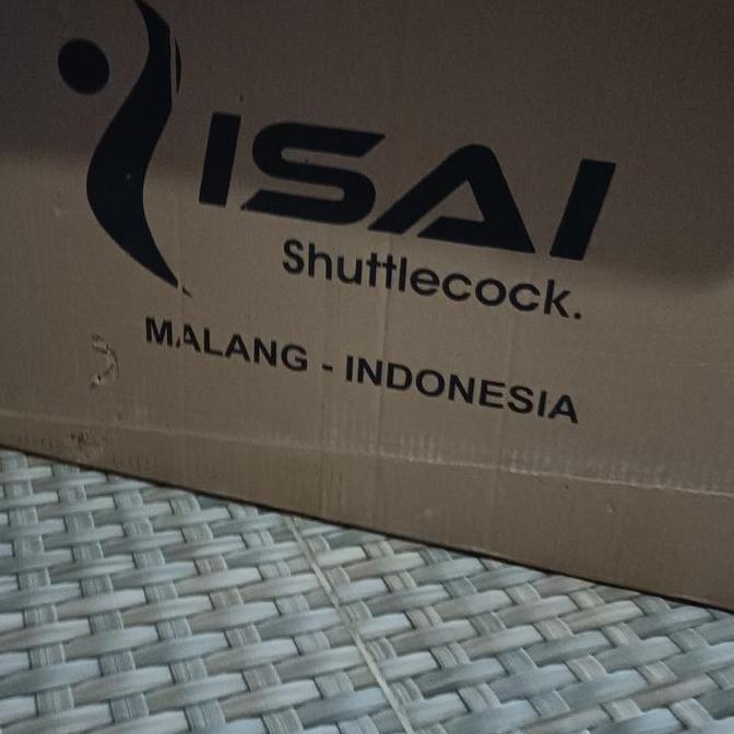 shuttlecock Badminton Isai Hitam / Isai Black