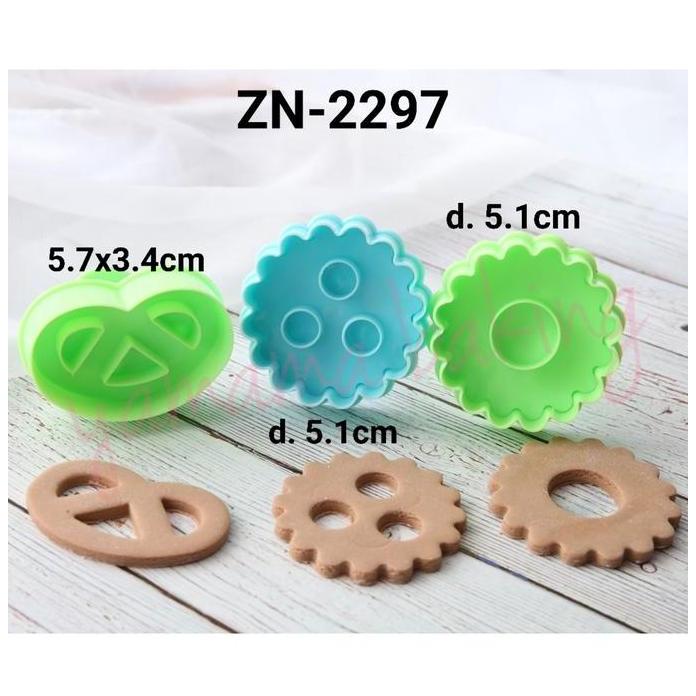 ZN-2297 Plunger embosser cutter bento fondant royal butter cookies