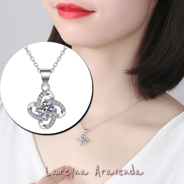 Pakaian Wanita- Kalung Wanita Titanium Dan Liontin Model Bunga Kristal Crystal Mewah Kl032 - Lingeri