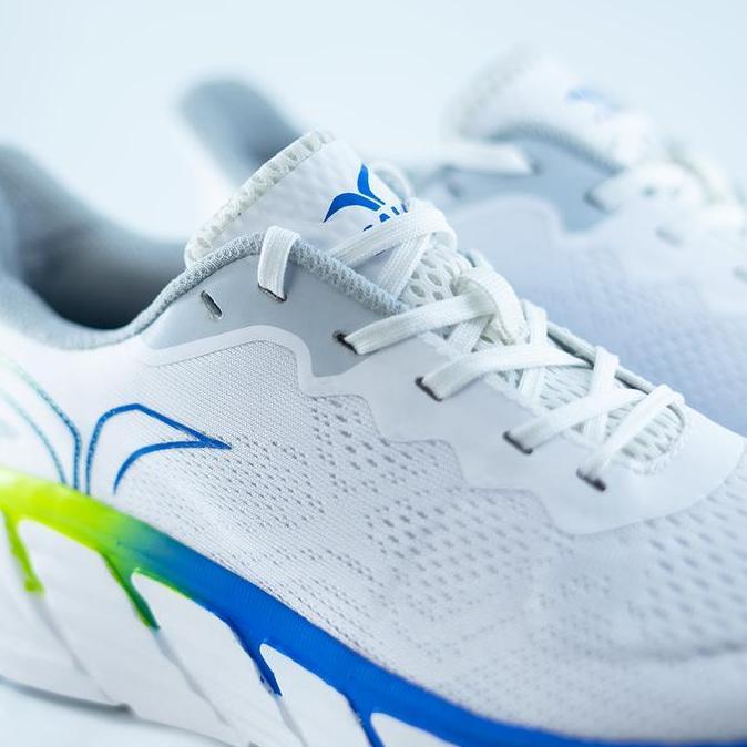 Calci Sepatu Lari / Running Shoes Audacity Blast - White/Citroen