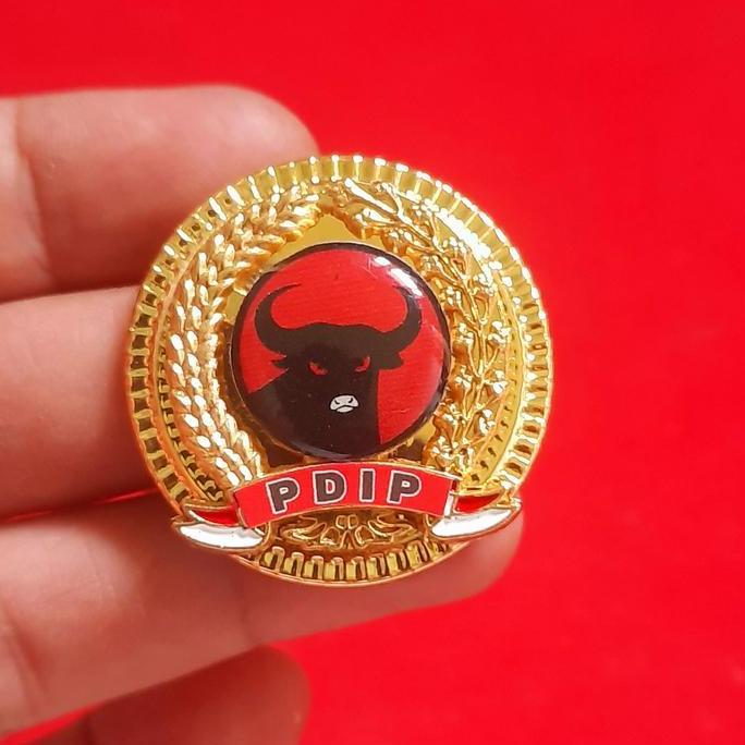 Miliki Pin Partai Pdi Perjuangan / Pdi P