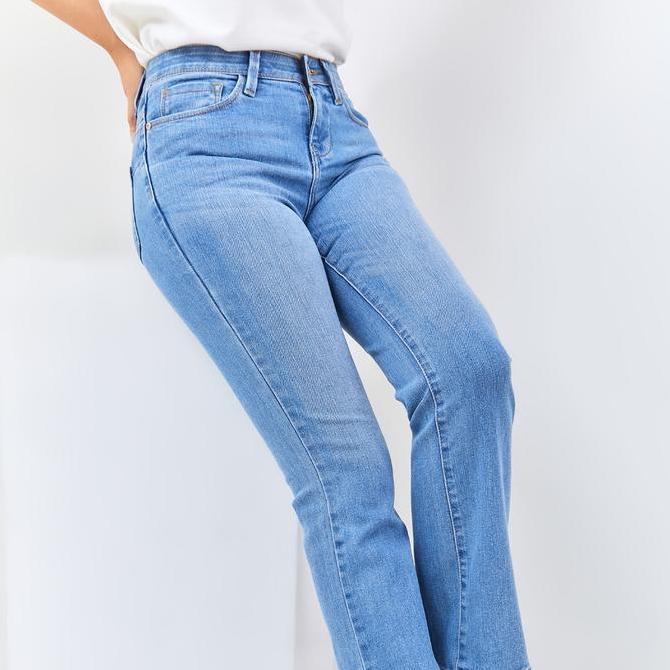 C2 Wenzou Blue Jeans Push Up Bootcut Wanita