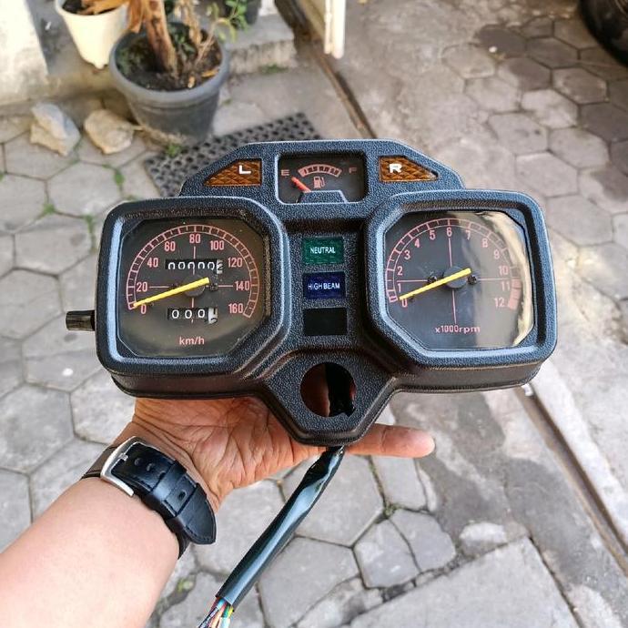 SPEEDOMETER GL100 /SPEEDOMETER GL100 MOTORCYCLE ORIGINAL DAN TERPERCAYA