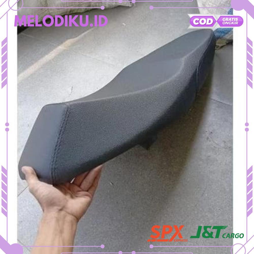 Kulit Jok Motor Hitam Polos Amplas Jahit Samping&Jahit Depan, Sarung Jok Motor Beat, Vario125/150, S