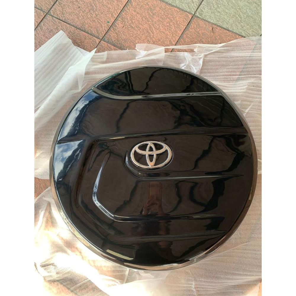 cover ban mobil rush Hitam/Putih/Silver