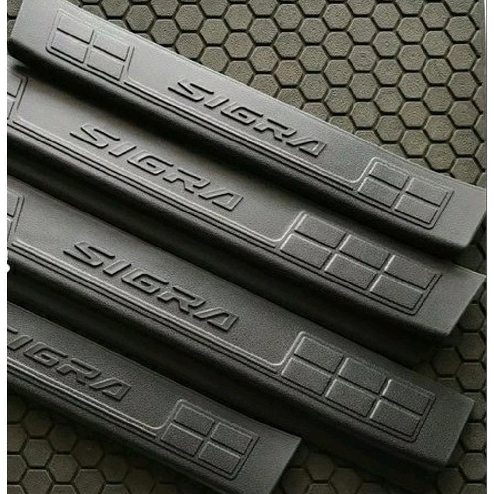 sill plate sillplate samping PINTU + LEM daihatsu sigra 2016 sampai 2023 plastik ABS HITAM belakang 