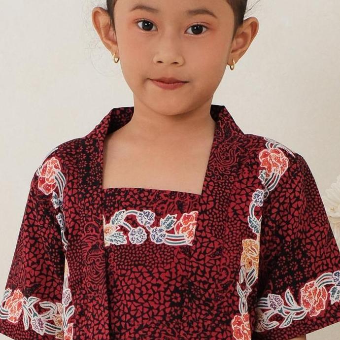 Kebaya encim tanahan anak lengan pendek katun hitam merah