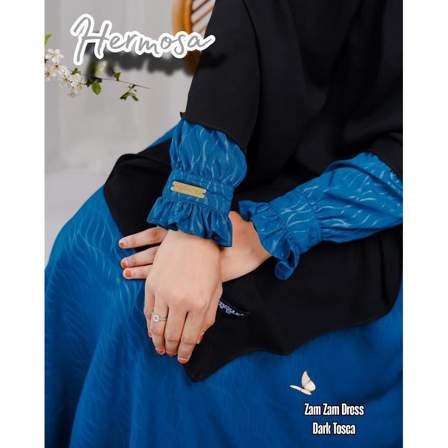 (Promo) [Gamis Hermosa]Gamis Hermosa Wolfis Embos Motif Zamzam Biru Tosca-Gamis Ysari Biru Tosca Ter