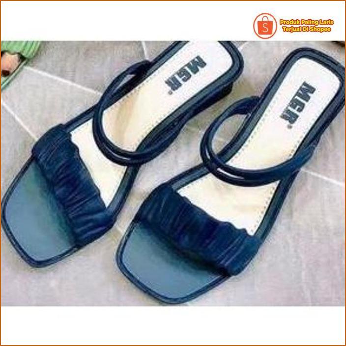 Sandal Slop Hak Wanita 2 Tali Kerut Simpel Cantik Mewah Import Mgr Mokaya Morego Balance Breslin  / 