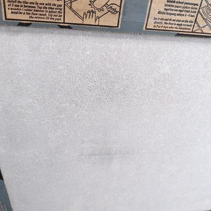 keramik platinum laxon 50*50 rectified cutting slip stop