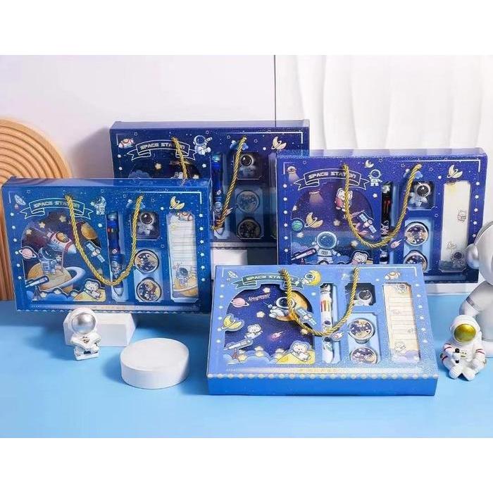 Buku Agenda Paket 6in1 GiftBox Set Tema Study Tema Astronot Lengkap Buku Catatan Belajar Anak