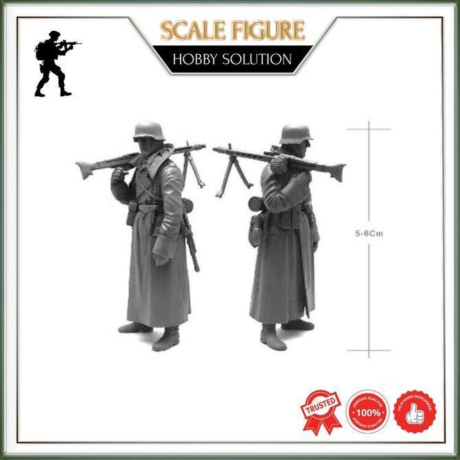 1/35 Resin Figure German Soldier In WW2 Y-A13