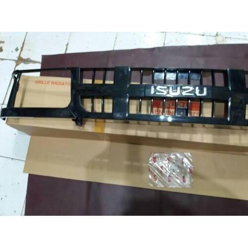 GRIL PANTHER 2.5 KOTAK ASLI + EMBLEM ISUZU ASLI Terlaris