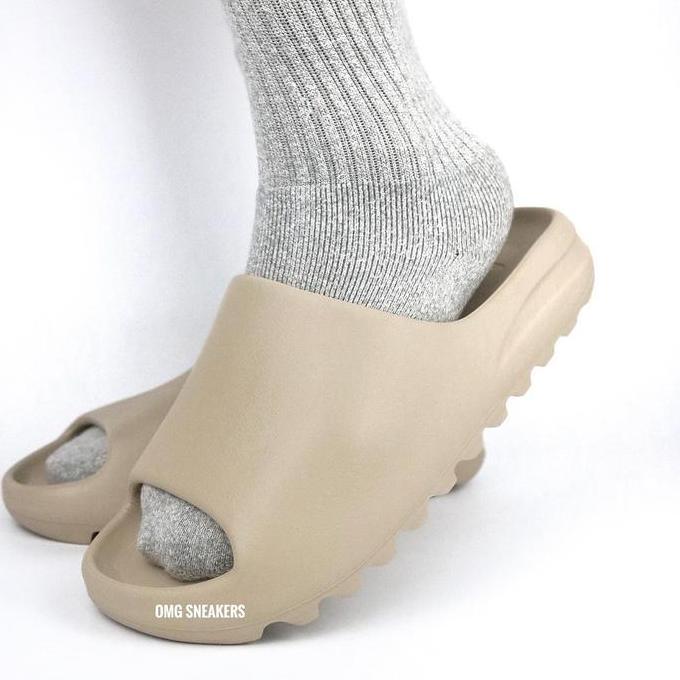 Yeezy Slide / Sandal Pure