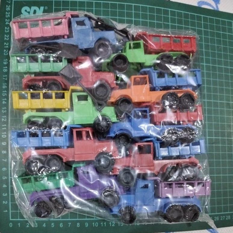 PREMIUM` Truck Pasir Skop Plastik Isi 10 Pcs Warna Campur KEKINIAN
