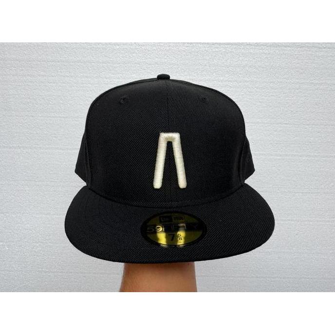 Topi Fear of God (FOG) x New Era 59Fifty MLB Generic Logo Black Fitted Cap