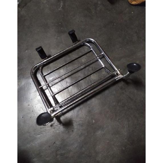 Front Rack / Rak Depan Vespa Super Sprint Bajaj Chrome Model Ulma Garis