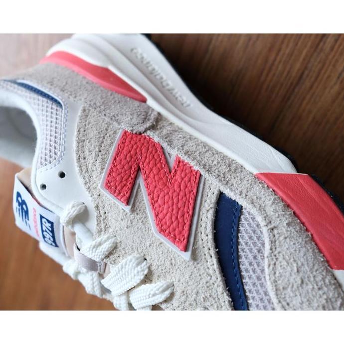 NEW BALANCE 997R - N BLAST RED
