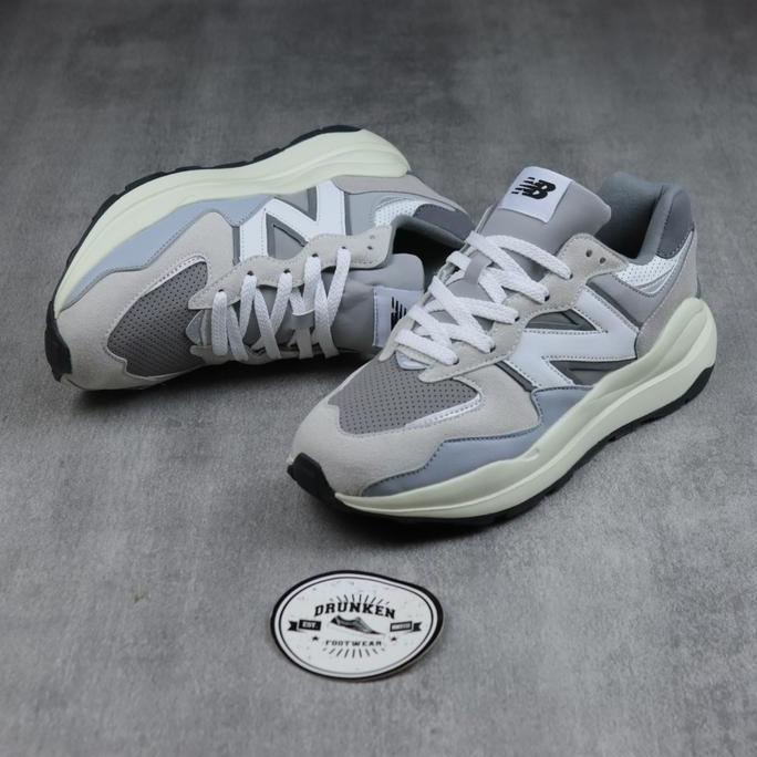 Sepatu Sneakers NB M 5740 Grey Day