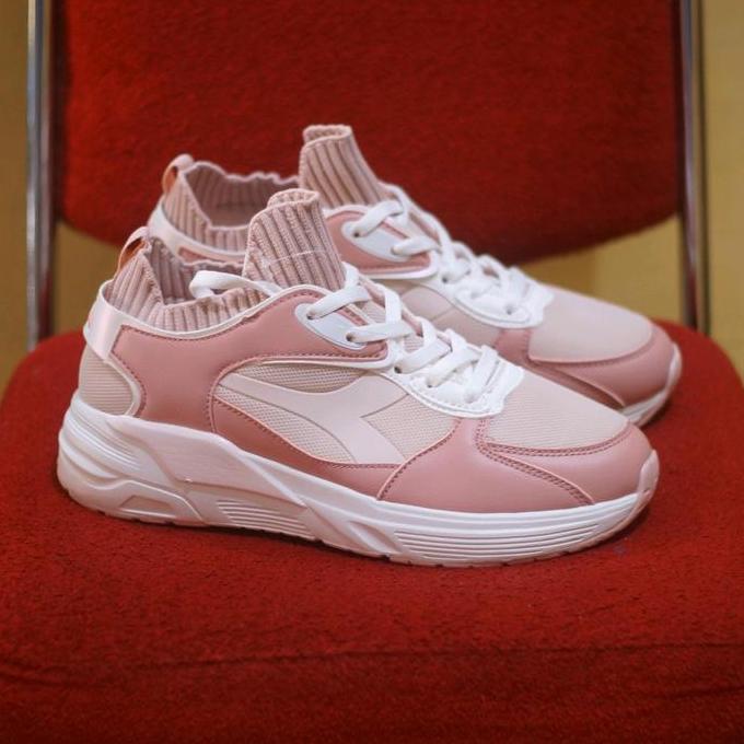 SEPATU RUNNING DIADORA DONATELLO PINK