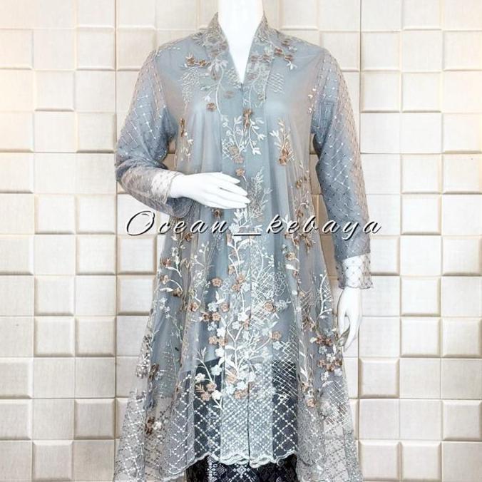 Kebaya Kartini Tunik Bunga Garden dengan Motif Elegan dan Cantik