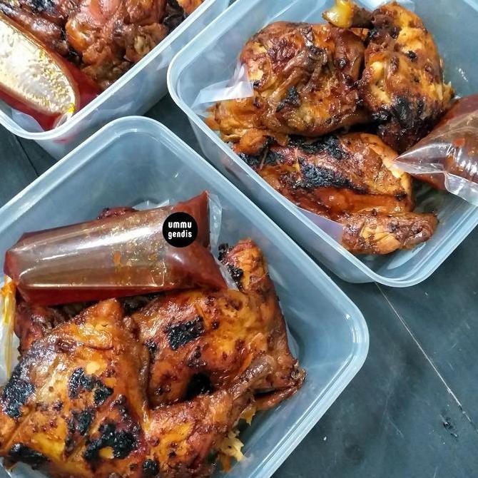 Ayam Bakar Solo (pedas manis) + Sambal. 1 ekor ayam negri