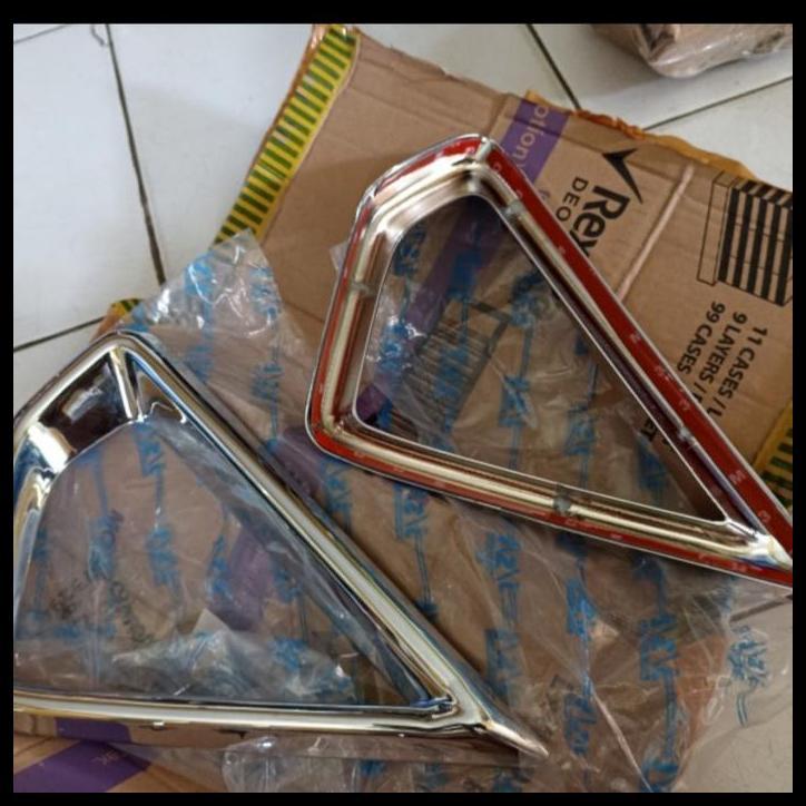 TERLARIS COVER FOGLAMP RING FOGLAMP SIGRA 2019-2020-2021-2022-2023-2024 CHROME 