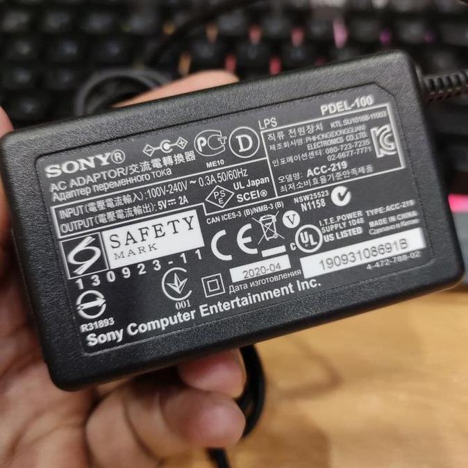 Bestone- Charger Stick PS4 Dualshock 4 Charging Station