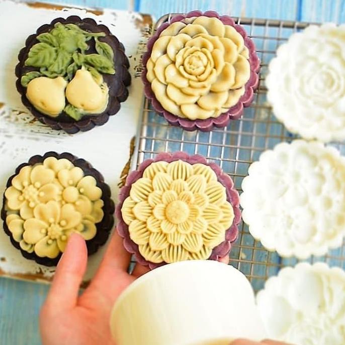 HARGA DISC - Cetakan kue bulan 150gr mooncake 150 gram moon cake 150gram bunga pear