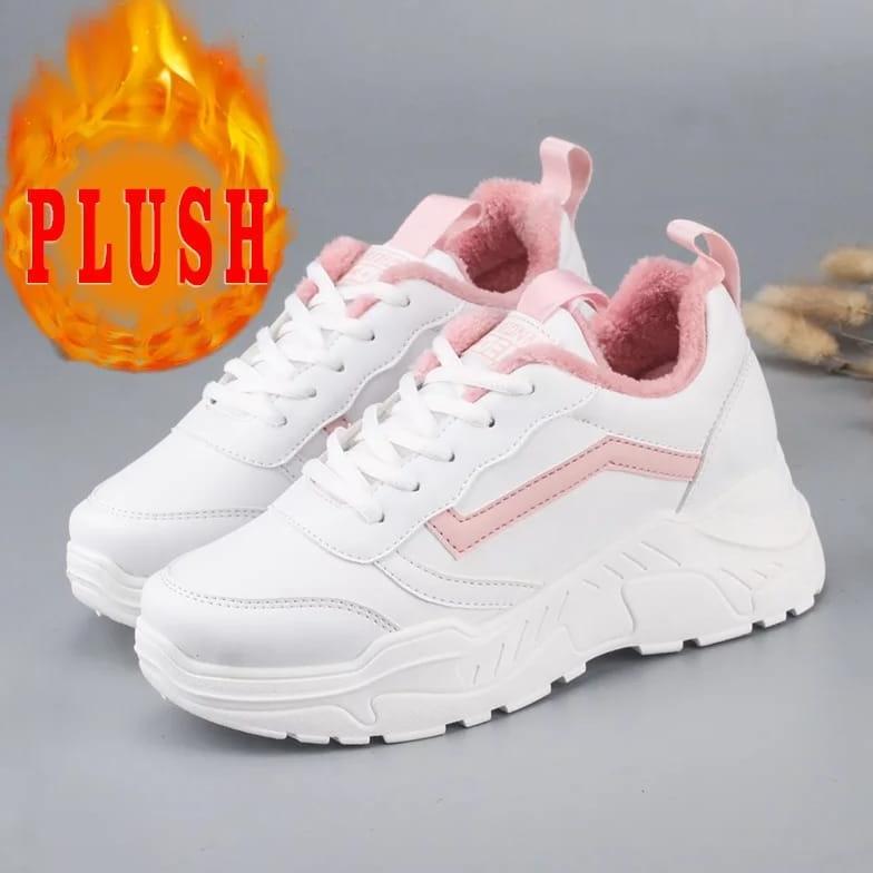 Sale Sepatu Sneakers Wanita Korea COEK / Sepatu sneakers wanita putih