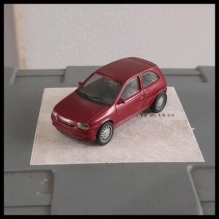 GRATIS ONGKIR HERPA SKALA 1:87 - OPEL CORSA COUPE MAROON  (HP110)