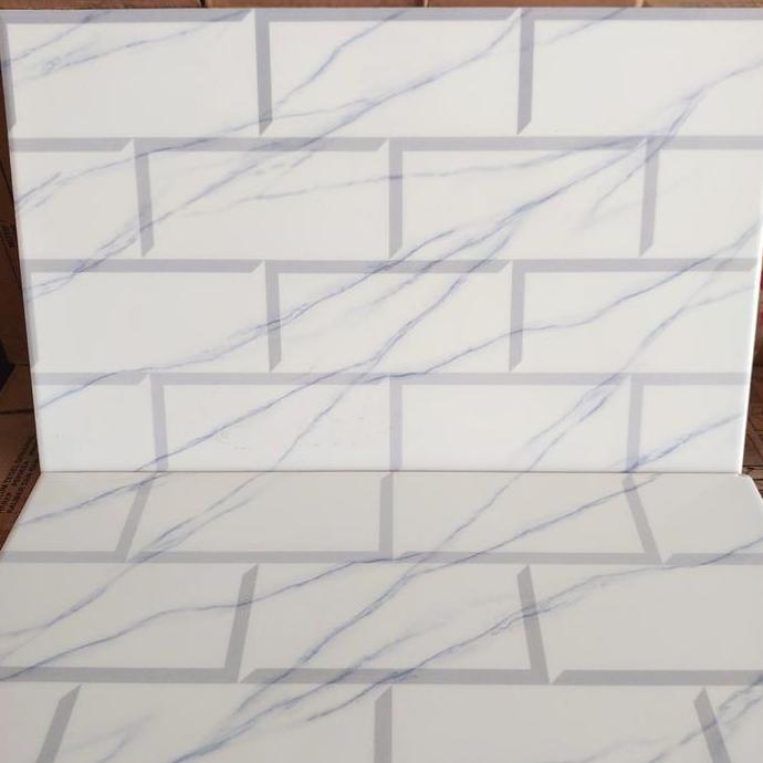 KERAMIK 25X40 CARARA SNOW