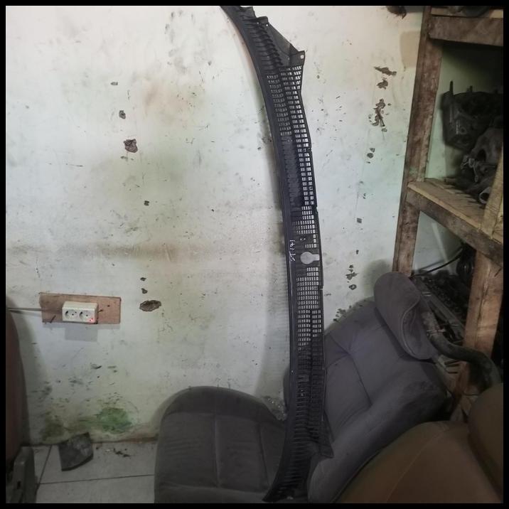 HOT DEAL COVER TUTUP WIPER KISI KISI BAWAH KACA DEPAN CORONA ST171 88-92