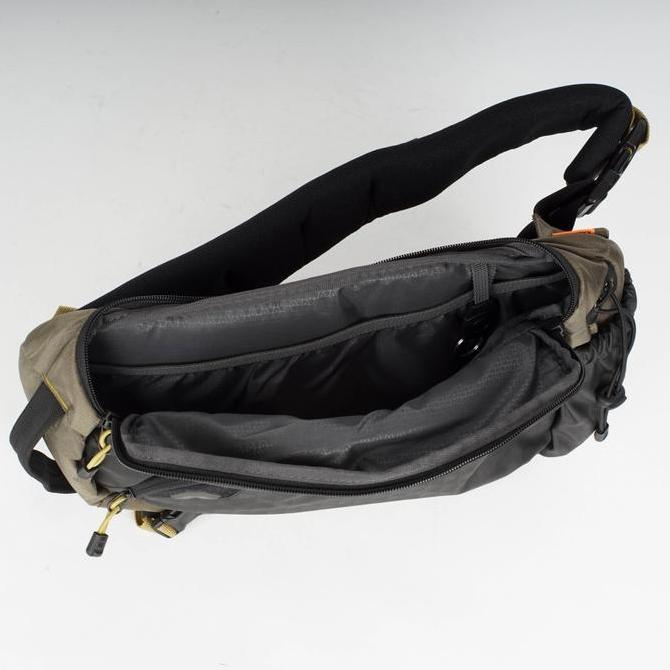 Tas Selempang Punggung Kalibre 921973 054 Indicate 10L Sling Cross Bag