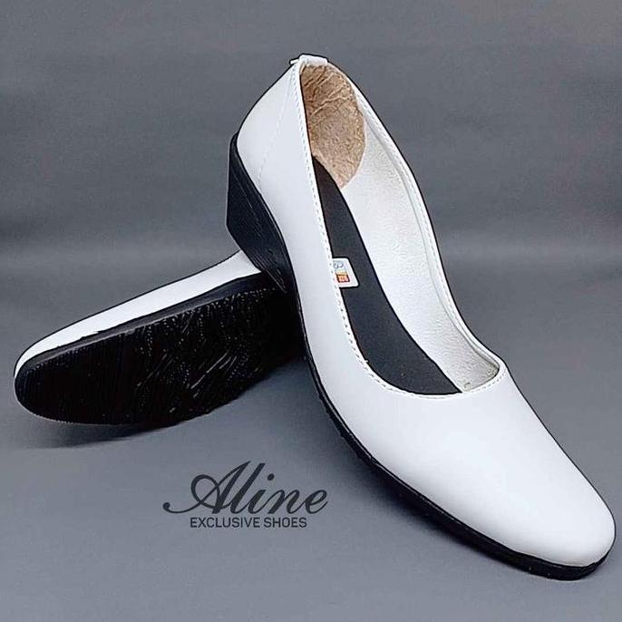 Grade Ori Aline Sepatu Pantofel Wanita Hak 5 Cm Fantofel Wedges Kerja Hitam Polos Aw25 Heels Shoes