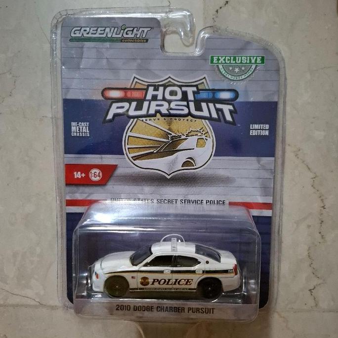 greenlight hot pursuit 2010 dodge charger pursuit