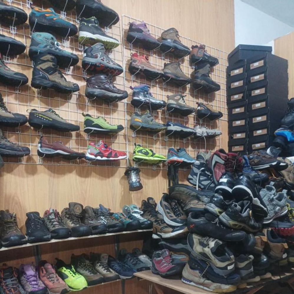 new sepatu gunung outdoor second original kondisi rekber