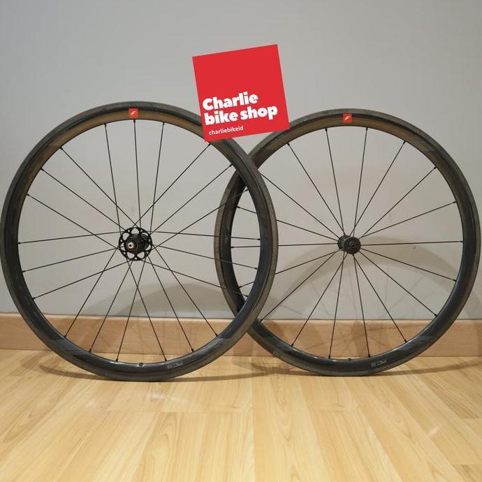 Wheelset Carbon Fulcrum WIND 40C C17 Rim Brake - Shimano