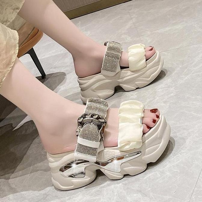 [YZL] Sepatu Wanita 8067 Wedges Kait blink Heels 8,5 cm shoes ELEGAN CANTIK terlaris